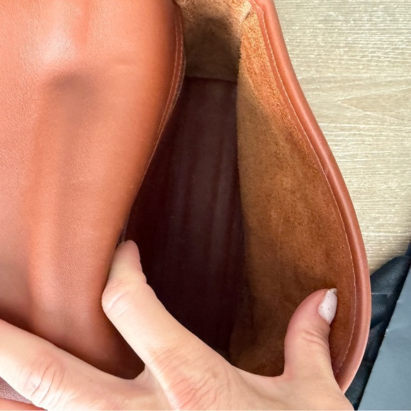 Authentic Vintage Coach Court Bag 9870 – British Tan Glove-Tanned Leather – 1997 - Picture 4 of 10